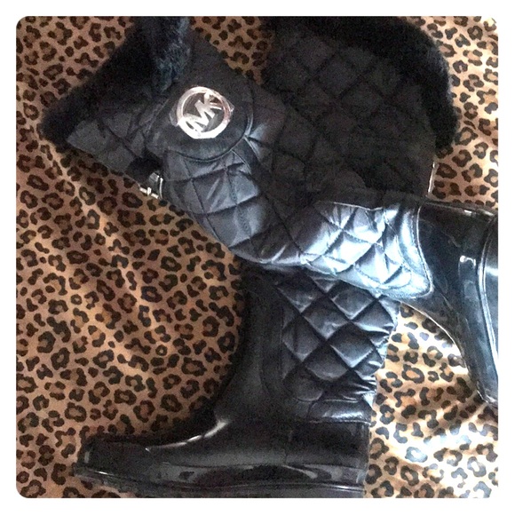 Micheal Kors winter boots size 7. - Picture 1 of 1